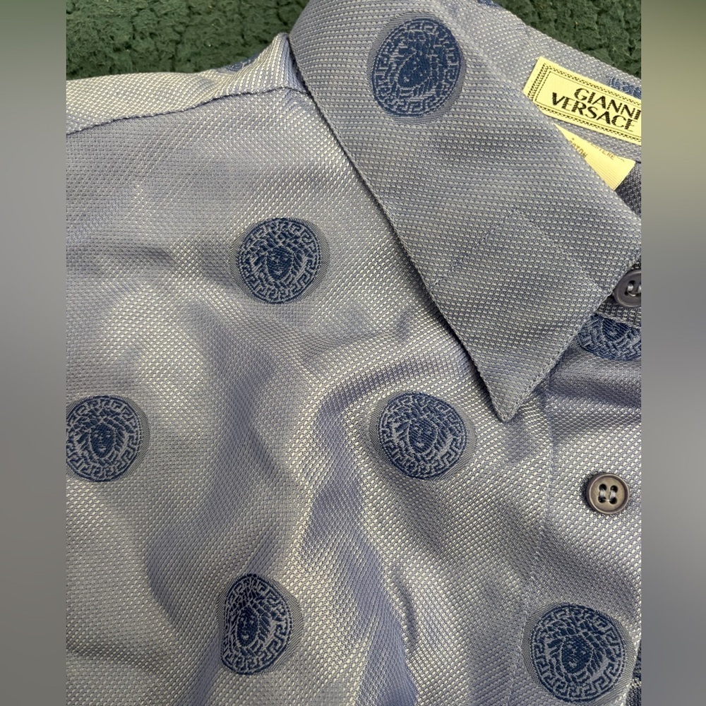 Versace vintage long sleeve Textured Medusa shirt men’ssize 52 blue color - Picture 6 of 6